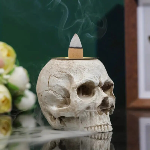 skull-resin-incense-cone-backflow-holder-arwmatistis-konoi-anapodis-rois-kranio_1